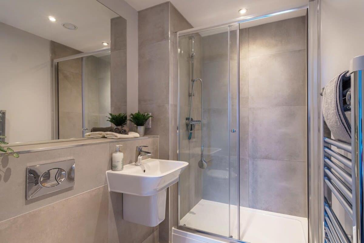 Fantastic 3 Bedroom Manchester Apartment Exteriér fotografie